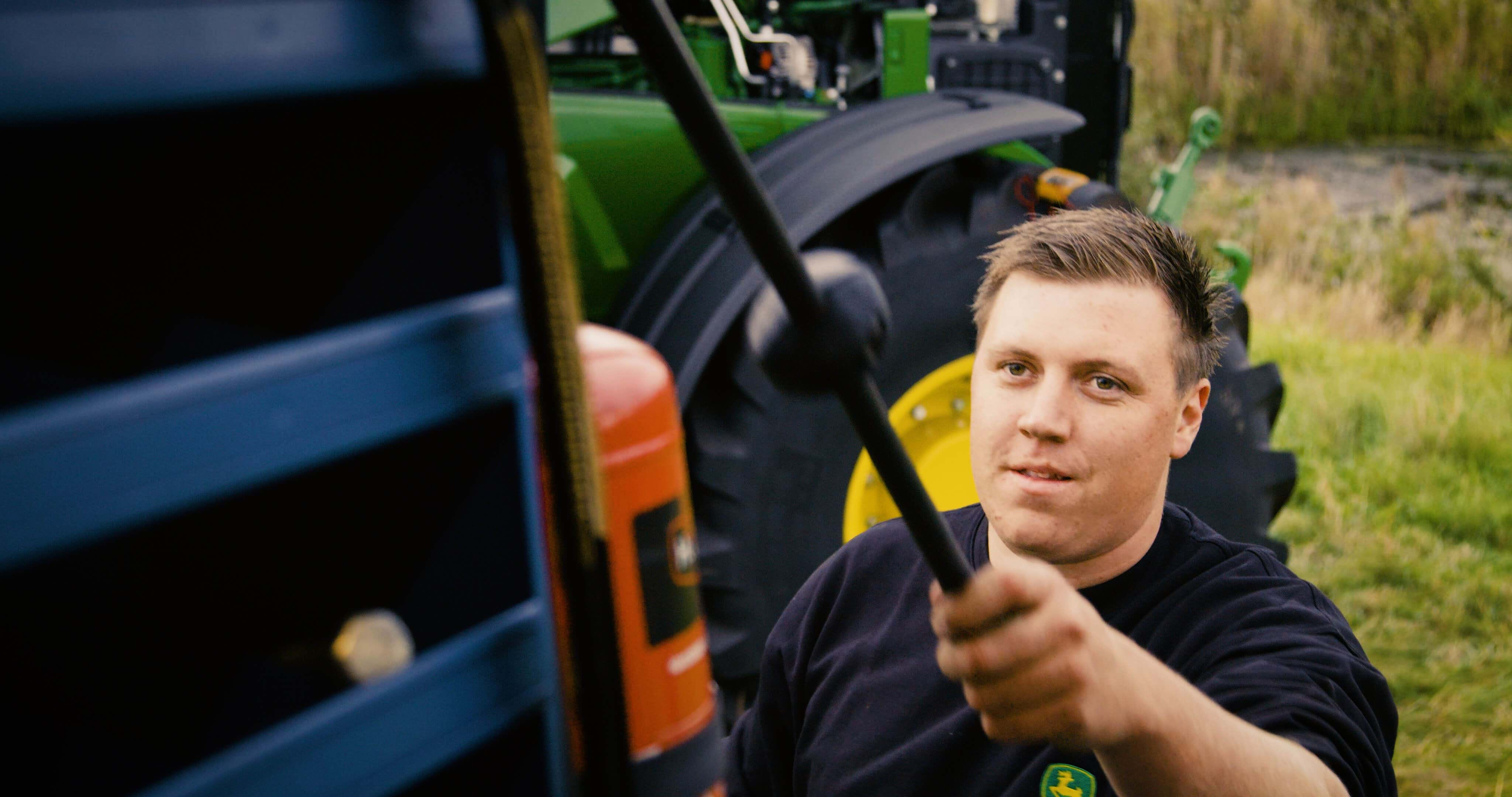 De servicevoertuigen van John Deere met LPS accusysteem