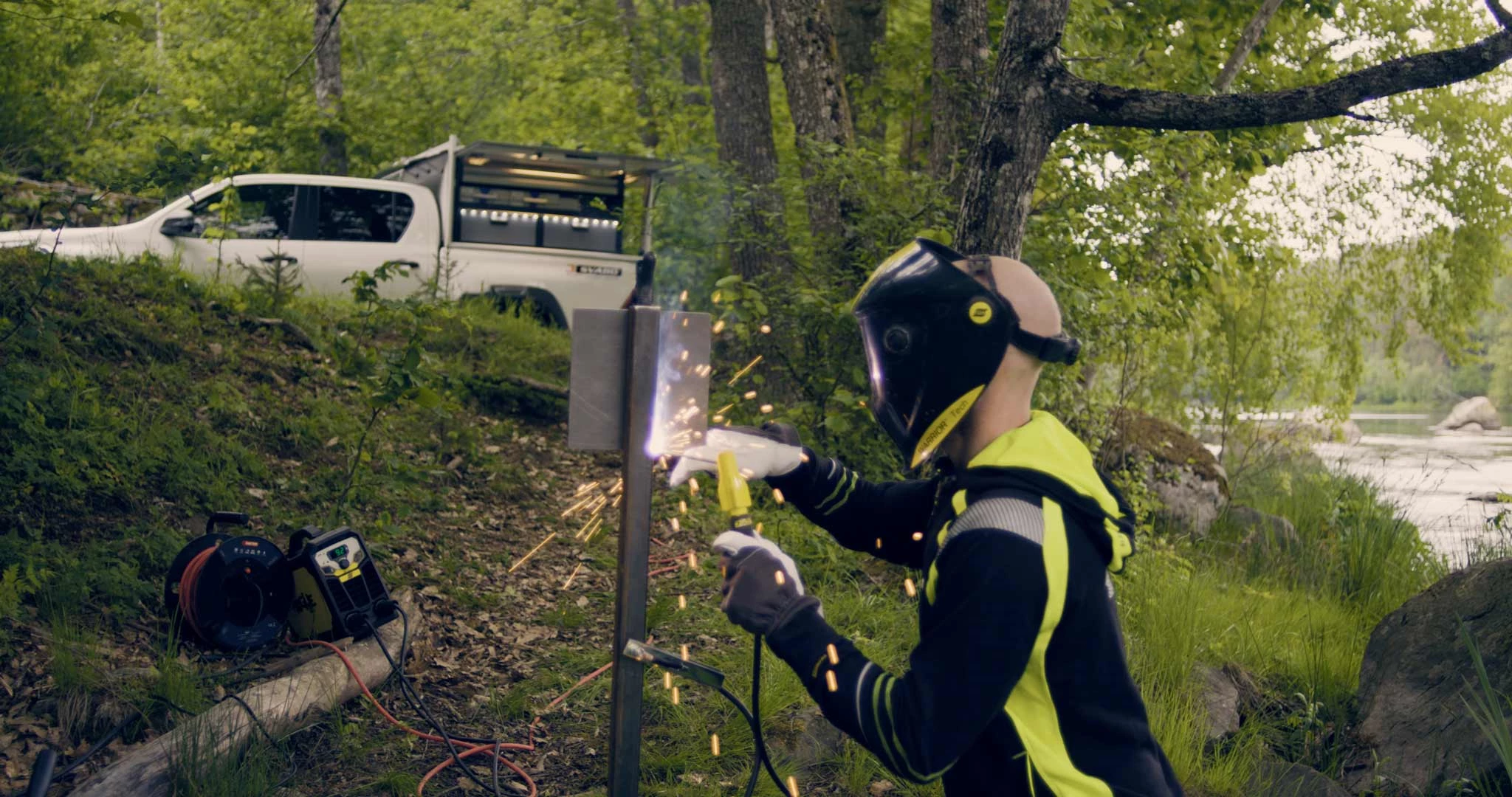 Erstat en inverter i bilen med et 230V batteri